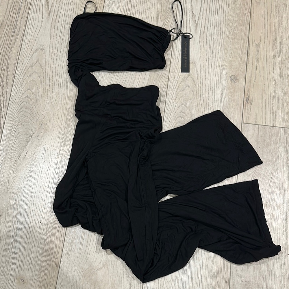 House of Harlow 1960 Elegant Black Fabric